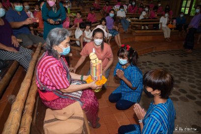 พิธีไหว้ครูโรงเรียนหมู่บ้านเด็ก 