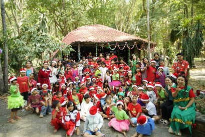 Merry Christmas วันที่ 25 ธันวาคมของทุกปีที่โรงเรียนหมู่บ้านเด็ก