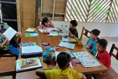 อ่านหนังสือวันละหน้า พาชีวิตจิตสดใส