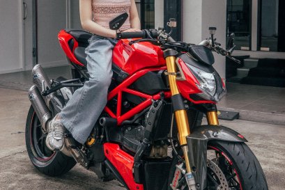 Ducati Streetfighter 1098s  Restoring Perfection: From Rideable to Remarkable