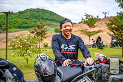 Manual transmission (MT) version and the ASA (automatic shifting) version of the BMW R 1300 GSA