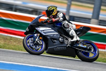 The Yamaha R9 is one of those motorcycles that truly offers incredible versatility.
