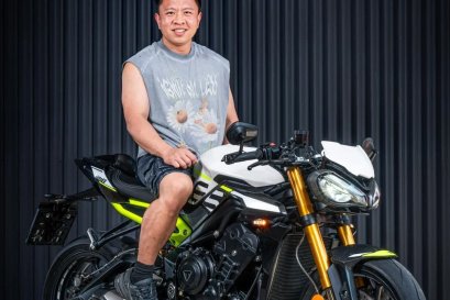 Triumph Street Triple 765  The Allure of a Triple Engine, Born from Moto2 Racing