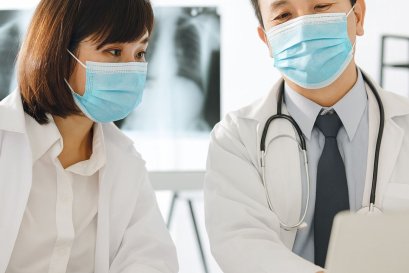 หมอกระดูกและนักกายภาพบำบัดที่ MRC | ฟื้นฟูตรงจุด ดูแลครบทุกขั้นตอน