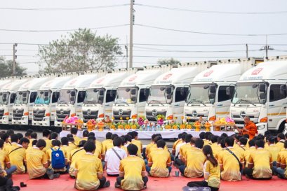 พิธีไหว้แม่ย่านางรถจัดส่งสินค้า และไหว้เครื่องจักร ประจำปี 2568