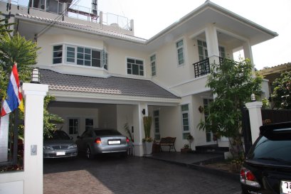 ผลงานบ้าน คุณอัมรินทร์ YB-02