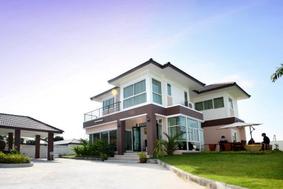 ผลงานบ้าน คุณธนวัฒน์ YB-08