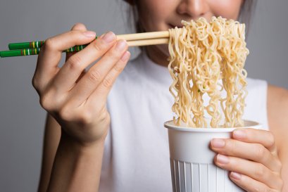 สำรวจอนาคตของบะหมี่กึ่งสำเร็จรูป: เทรนด์และนวัตกรรมล่าสุด Unlocking Trends: The Future Transformation of Instant Noodles