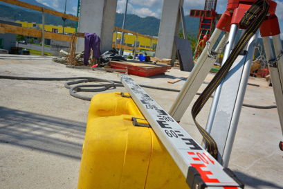 ไม้สต๊าฟดิจิตอลกับไม้สต๊าฟธรรมดา แตกต่างกันอย่างไร