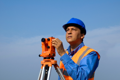 การใช้กล้องวัดมุมหาความสูงของอาคารมีอะไรบ้าง