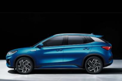 โดดเด่นด้วยเส้นสายรอบคันที่ทรงพลังและเฉียบคมในทุกมิติ