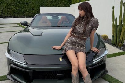 Lisa ถอยรถใหม่อีกแล้ว!! Ferrari 12 Cilindri Spider เปิดประทุน V12 N/A สุดหรู