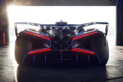 เผยโฉมแล้ว!! Bugatti Bolide รถแข่งสุดฮาร์ดคอร์ แรง และเบาที่สุดของค่าย 