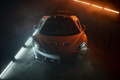 จับตัวแข่งมาโม NOVITEC อัพเกรด McLaren 620R เร้าใจขึ้นทั้งในและนอกสนาม