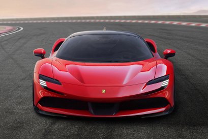 Ferrari SF90 Stadale Plug-in Hybrid รุ่นแรกจากค่ายม้าลำพอง