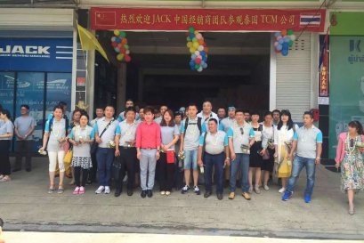 ตัวแทน JACK เข้าเยี่ยม TCM Sewing Machine ที่ประเทศไทย