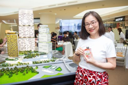 the-residences-at-dusit-central-park-hom-la-moon