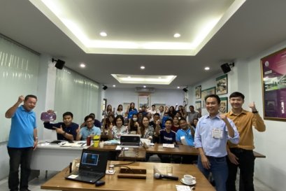 อบรมการสัมมนา "การใช้งานของเครื่องจักรในกาว HOT MELT"