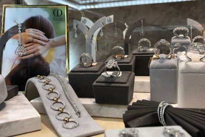 ซื้อแหวนแต่งงานที่ร้านไหนดี ? มีข้อแนะนำ 7 ข้อมาบอกก่อนเลือกร้านแหวนเพชร