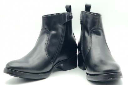 สั่งตัดรองเท้าหนัง