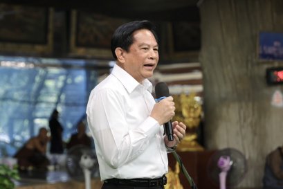 "พีระพันธุ์" ลุยอุบลฯ เยี่ยมชุมชนราชธานีอโศก ชูนโยบายรื้อระบบพลังงาน-ปราบโกง-ปกป้องอธิปไตย ย้ำ! ไม่มีวันทรยศต่อแผ่นดิน