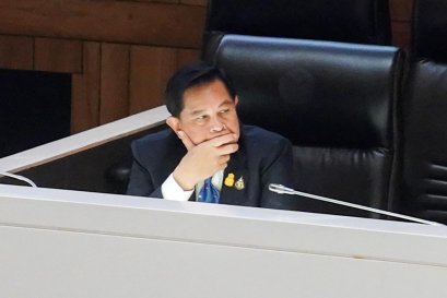 ร่วมแถลงนโยบายรัฐบาลต่อรัฐสภาวันแรก