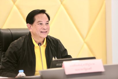 พีระพันธุ์ ลงพื้นที่รับผิดชอบพื้นที่ 5 จังหวัดภาคใต้ ประกอบไปด้วย ชุมพร สุราษฎร์ นคร พัทลุง สงขลา เป็นประธานประชุมคณะกรรมการร่วมภาครัฐและเอกชนเพื่อพัฒนากลุ่มจังหวัดภาคใต้ฝั่งอ่าวไทย (สุราษฎร์ธานี สงขลา ชุมพร นครศรีธรรมราช และพัทลุง) หรือ กรอ. ที่จังหวัดสง