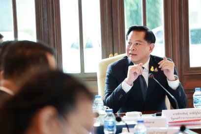 รมว.พลังงานตั้งคณะทำงานตรวจสอบการจำหน่ายน้ำมัน ป้องกันกักตุน