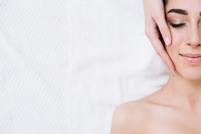 เผยเทคนิคหน้าเรียวกระชับง่ายๆ ด้วยสองมือ