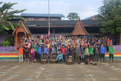 กิจกรรมพัฒนาปรับปรุงภูมิทัศน์บริเวณรอบ ๆ โรงเรียน 