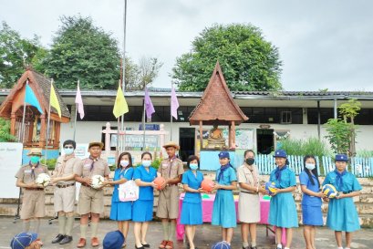 คุณธนบดี ศรีเมือง มอบอุปกรณ์กีฬาใช้สำหรับการเรียนการสอนและการฝึกซ้อม มูลค่า 3,000 บาท