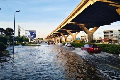 พ่นฆ่าเชื้อหลังน้ำท่วม จันทบุรี 2569: ฟื้นฟูบ้าน ล้งผลไม้ ตลาด โรงเรียน และวัดใน อ.นายายอาม และ อ.ท่าใหม่ ให้พ้นเชื้อรา แบคทีเรีย และไวรัส