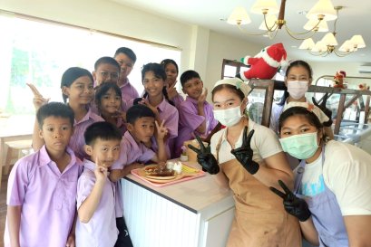 กลุ่มวาฟเฟิล+กลุุ่มฮันนี่โทสต์ ร้าน ไม้ไอติม