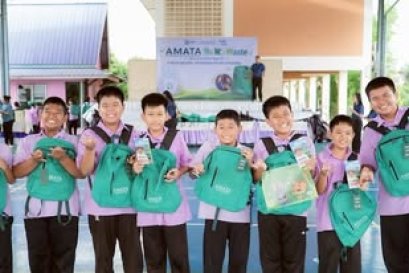 รับมอบกระเป๋านักเรียน Amata Re-No-WASTE #2