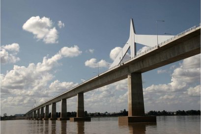 สะพานมิตรภาพ ไทย-ลาว แม่น้ำโขง เชียงของ แห่งที่ 4