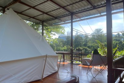 Grand Tent by river เต้นท์กระโจม-ช่อม่วง