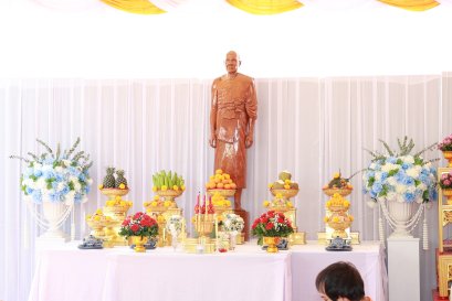 พิธียกเสาเอกเป็นปฐมฤกษ์ อาคารพระมงคลเทพมุนี (สด จนฺทสโร) 