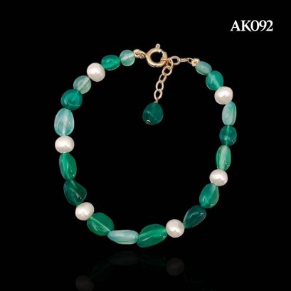 Approx. 5.5 mm up, Freshwater Pearl, Station Pearl & Green Agate Bracelet
