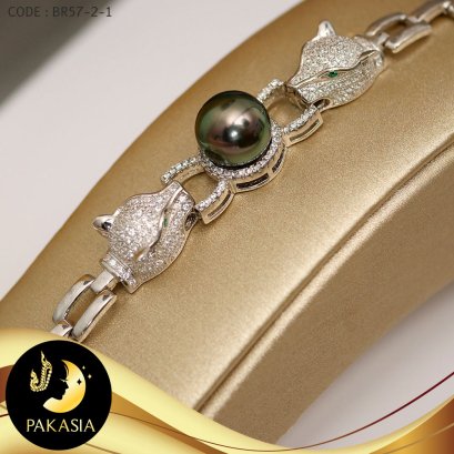 สร้อยข้อมือหัวเสือ มุกตาฮิติ มุกเม็ดเดี่ยว สีดำ ทรงกลม ขนาด 10-11mm เกรด AA+ ตัวเรือนเงินแท้ 92.5 ชุบทองคำขาว ประดับเพชร  B452