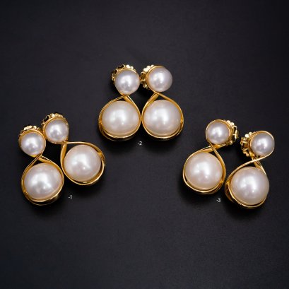Approx. 8.0 and 13.0 mm, South Sea Pearl, Infinity Pearl Earrings