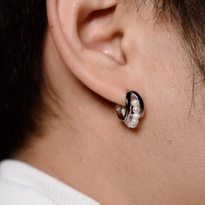 Approx. 3.0 mm, Freshwater Pearl, Huggie 3 Rows Pearl String Earrings