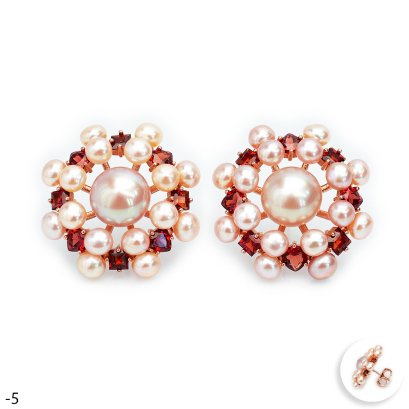 Approx. 4.0 - 8.0 mm, Freshwater Pearl, "Garnet Phakakrong" Stud Earrings