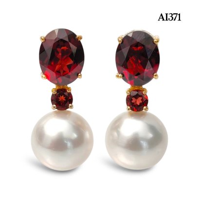 Approx. 11.0 mm, White South Sea Pearl, Garnet Dot Dangle Pearl Stud Earrings