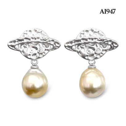 Approx. 9.0 mm, Brown Sugar Lot, Gold South Sea Pearl, Saturn Dangle Pearl Stud Earrings