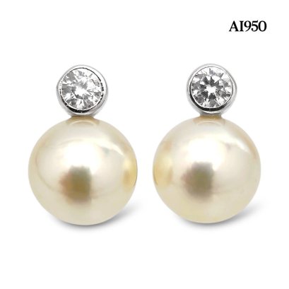 Approx. 7.0 mm, Moonlight Lot, Akoya Pearl, Diamond Dot Stud Earrings