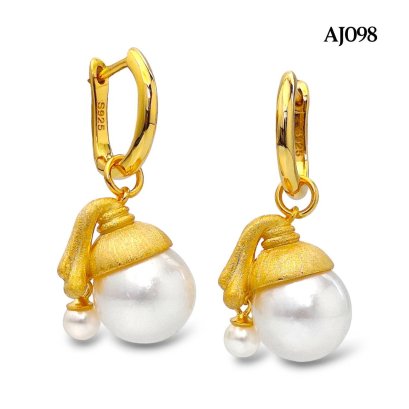 Approx. 4.0 mm and 11.0 mm, AK and White South Sea Pearl, "Girl with a Pearl Earring" Latch Back Dangle Pearl Earrings
