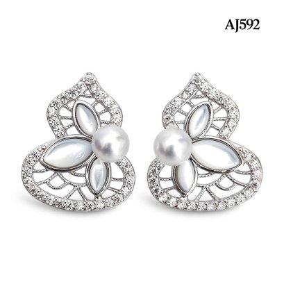 Approx. 4.0 mm, Akoya Pearl, Gourd Pearl Stud Earrings