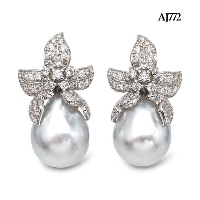 12.6 - 12.6 mm, White South Sea Pearl, Cattleya Pearl Stud Earrings