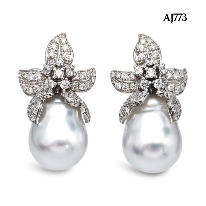 12.3 - 12.5 mm, White South Sea Pearl, Cattleya Pearl Stud Earrings