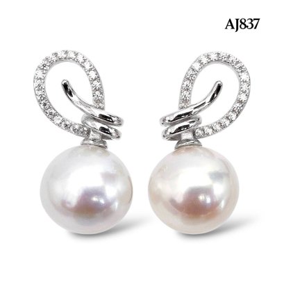 Approx. 10.5 mm up, Edison Pearl, Serpent CZ Paved Pearl Stud Earrings